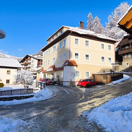 Hotel Kirchenwirt Bad Kleinkirchheim Exterior photo