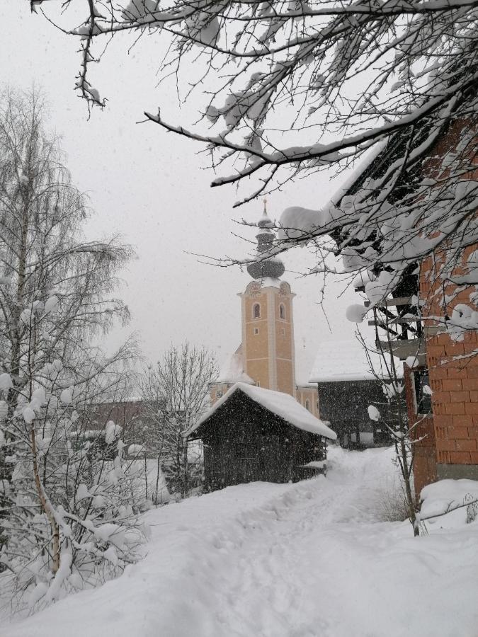 Hotel Kirchenwirt Bad Kleinkirchheim Exterior photo
